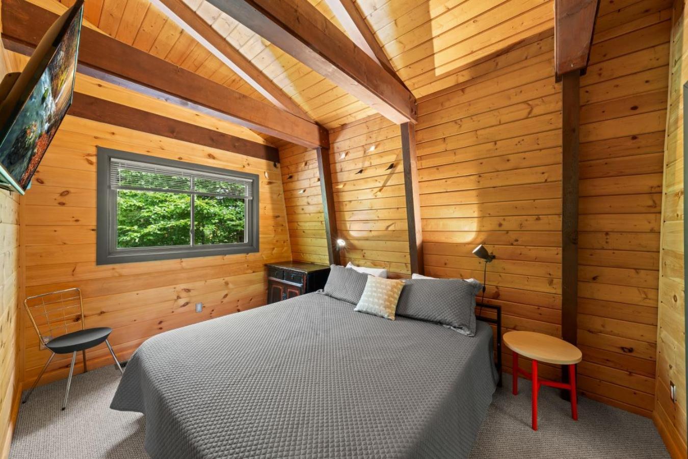 Treetops Chalet - 3Bd/2Bt Boutique Cabin W/Mt Leconte Views In 蓋特林堡 外观 照片